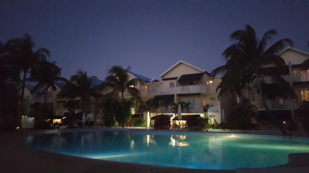 Villa In Le Tamier, 4 Bedrooms, 300M Flic En Flac Beach Экстерьер фото
